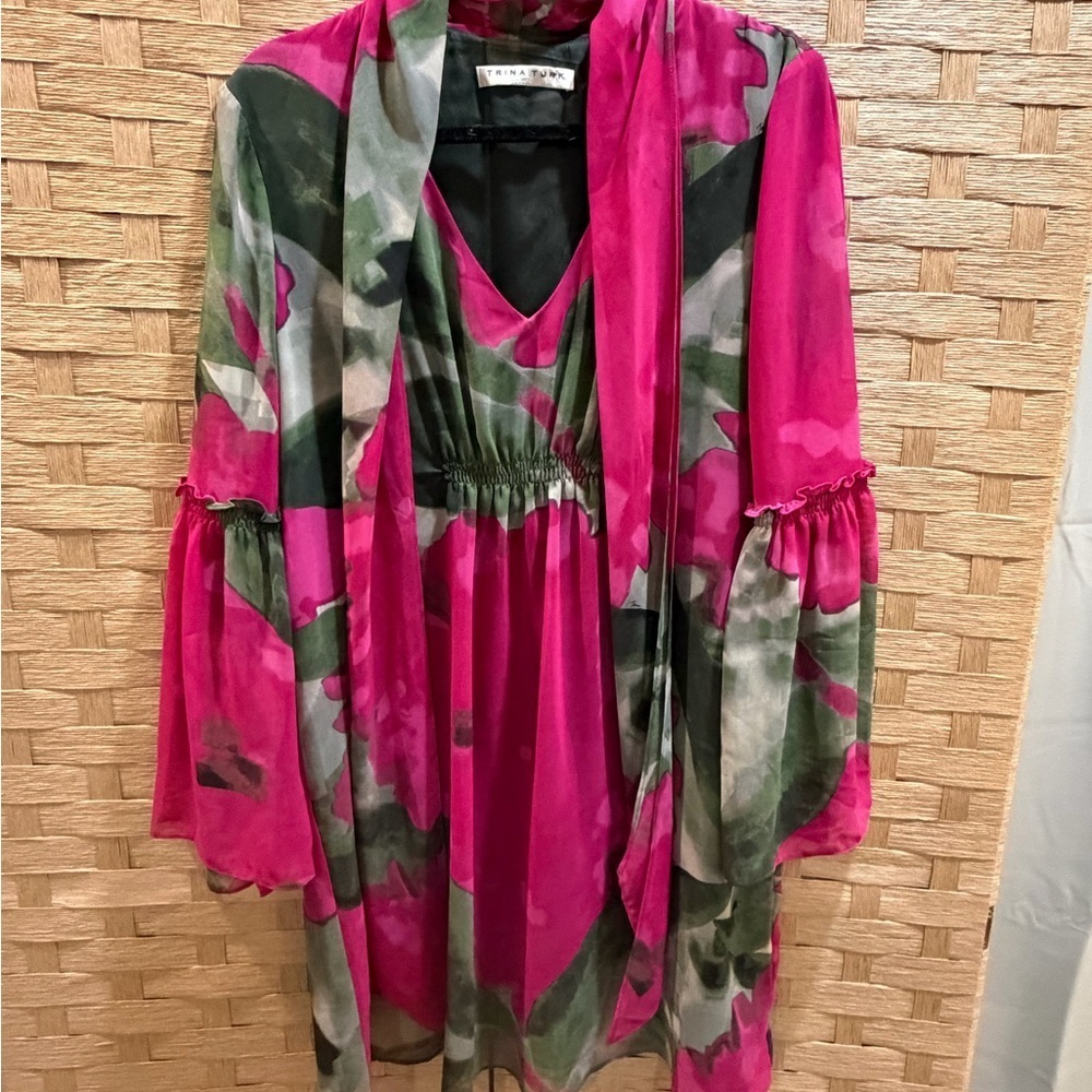 Trina Turk Boho Floral Dress M Pink Green Flowy Bell Sleeve Vacation